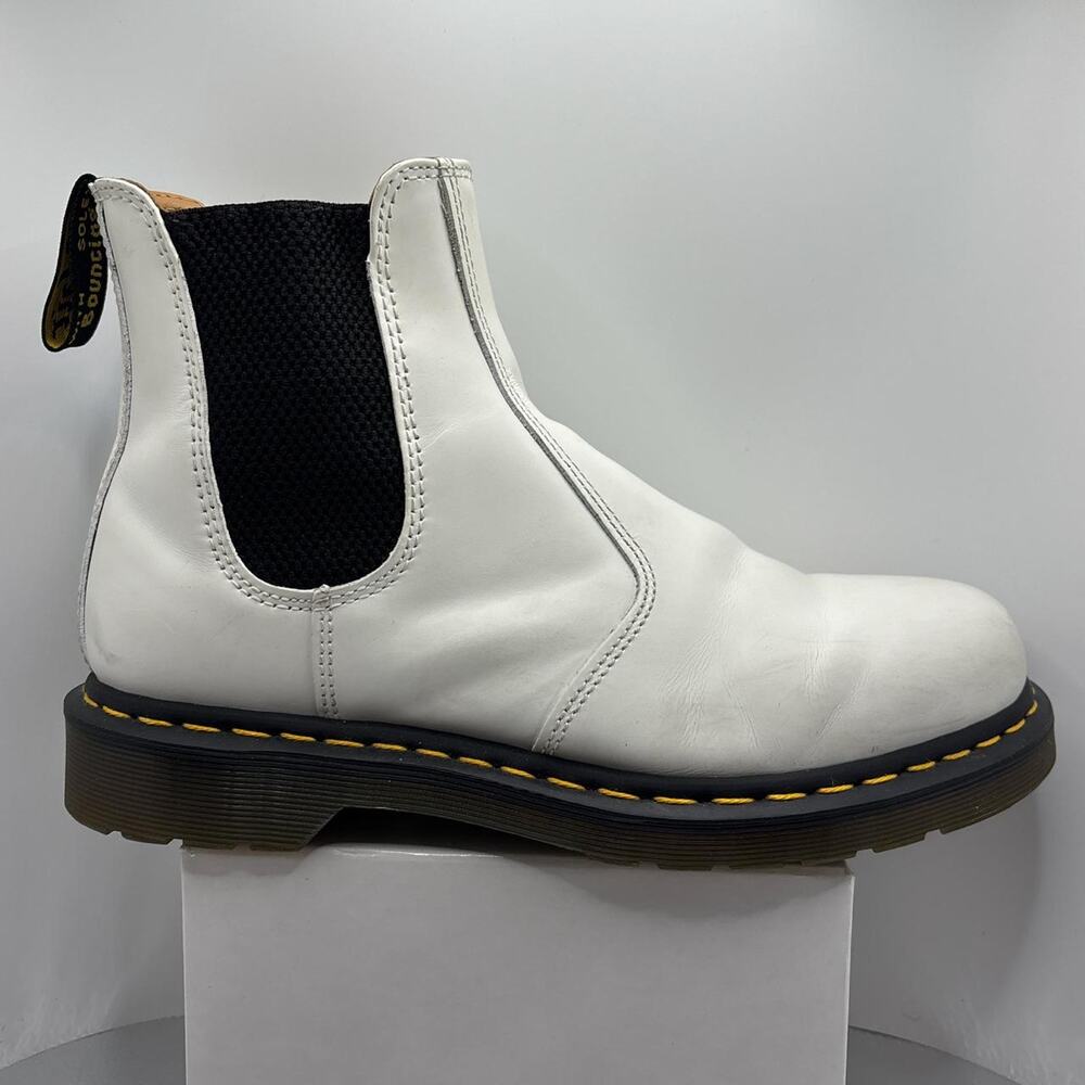 Dr. Martens 2976 YS White Leather Platform Chelsea Boots Pull On Women's 9 US